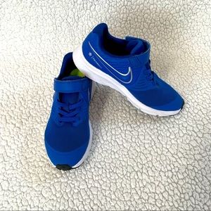 Nike Revolution 5 boys Running Shoes